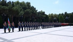 Rusiya Prezidentinin rəsmi qarşılanma mərasimi olub -     FOTO — foto 2