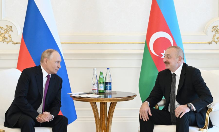 Azərbaycan və Rusiya prezidentlərinin məhdud tərkibdə görüşü keçirilib -   FOTO - YENİLƏNDİ