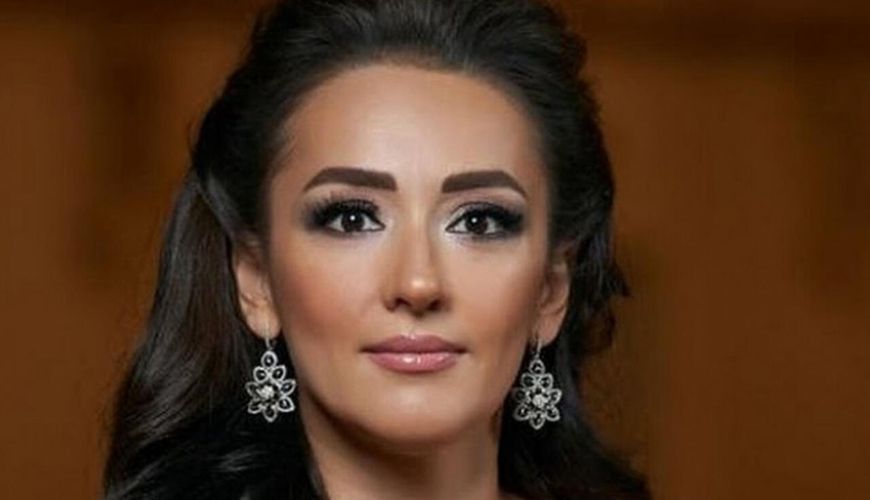 "Aktyor məni səhnədə həqiqətən dodağımdan öpdü, ərim də zalda idi" -     Əməkdar artistlə müsahibə