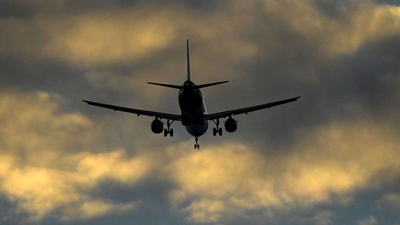 Bakıdan Aktauya uçan təyyarədə problem yarandı