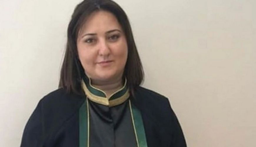 Tükəzban Aşurovanın vəkillik fəaliyyəti dayandırıldı -     SƏBƏB
