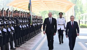 Azərbaycan Prezidenti İlham Əliyevin Daşkənddə rəsmi qarşılanma mərasimi keçirilib -   YENİLƏNDİ - FOTO — foto 5