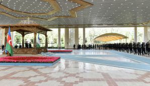 Azərbaycan Prezidenti İlham Əliyevin Daşkənddə rəsmi qarşılanma mərasimi keçirilib -   YENİLƏNDİ - FOTO — foto 9