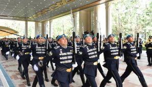 Azərbaycan Prezidenti İlham Əliyevin Daşkənddə rəsmi qarşılanma mərasimi keçirilib -   YENİLƏNDİ - FOTO — foto 10