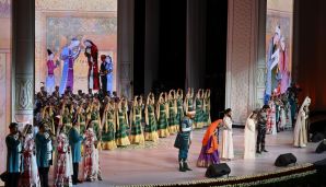 Daşkənddə Azərbaycan və Özbəkistan incəsənət ustalarının birgə qala konserti olub -     FOTO — foto 1