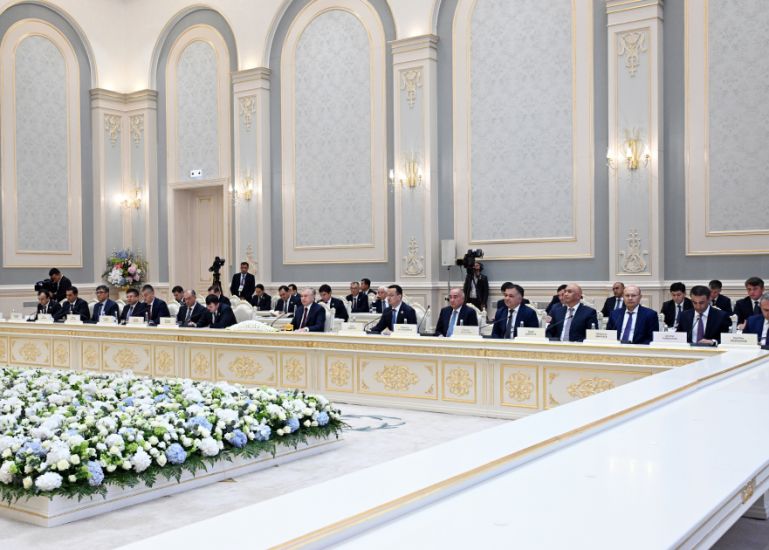 Daşkənddə Azərbaycan və Özbəkistan prezidentlərinin hər iki ölkənin işgüzar dairələrinin nümayəndələri ilə görüşü keçirilib -     YENİLƏNDİ - FOTOLAR