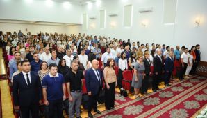 Kamaləddin Qafarov seçicilərlə görüşüb -     FOTOLAR — foto 4