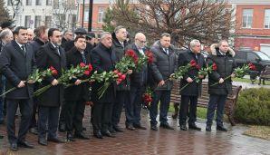 Həştərxan vilayətində Ümummilli Lider Heydər Əliyevin anım tədbirləri keçirilib — foto 1