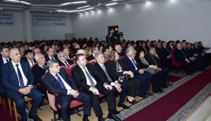 Xətai rayonunda Ulu Öndər Heydər Əliyevin anım günü ilə əlaqədar tədbir keçirilib -   FOTOLAR — foto 5