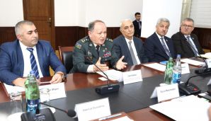 Müharibə, Əmək və Silahlı Qüvvələr Veteranları Təşkilatının nümayəndələri ilə görüş keçirilib -    FOTO — foto 1