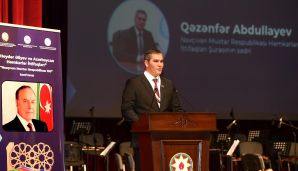 Naxçıvanda “Heydər Əliyev və Azərbaycan həmkarlar ittifaqları” mövzusunda konfrans keçirilib -        FOTOLAR — foto 10