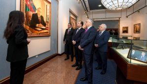 Naxçıvanda “Heydər Əliyev və Azərbaycan həmkarlar ittifaqları” mövzusunda konfrans keçirilib -        FOTOLAR — foto 8