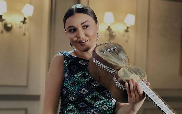 "Sənət üçün yox, gündəmə görə məşq edirlər"