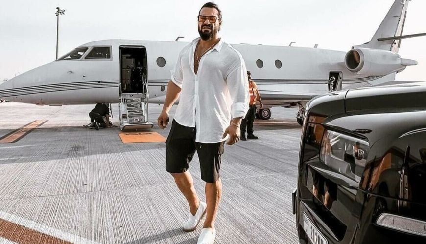 Bakıda diqqət çəkən "yolka"lı "Ferrari"nin sahibi o imiş -     VİDEO
