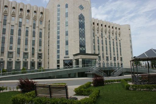 Milli Onkologiya Mərkəzində xəstə yaxınlarından pul tələb olunur? -     "Kim bunu deyirsə, gəlsin, kameraları açaq, baxaq, görək, harada, kimə verib pulu?"