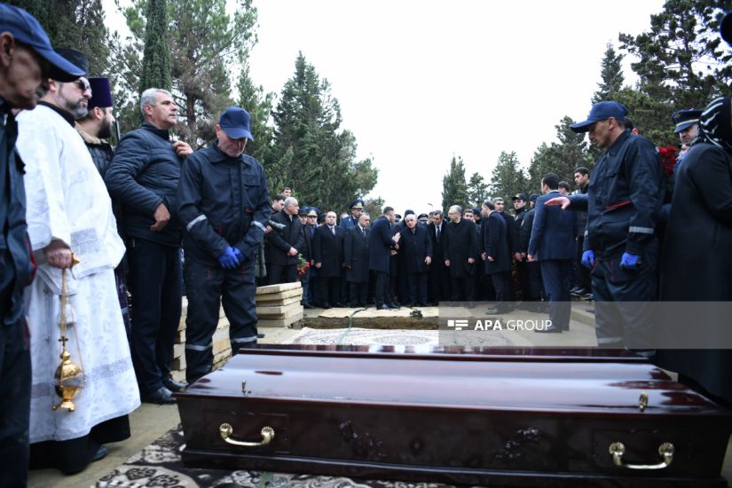 Təyyarə qəzasında həlak olan ekipaj üzvləri II Fəxri xiyabanda dəfn edildi