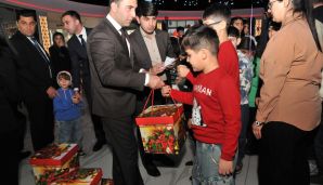 Abşeron rayonunda şəhid övladları üçün Dünya Azərbaycanlılarının Həmrəyliyi Günü və Yeni İl bayramı münasibəti ilə şənlik keçirilib -    FOTOLAR — foto 2