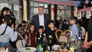 Abşeron rayonunda şəhid övladları üçün Dünya Azərbaycanlılarının Həmrəyliyi Günü və Yeni İl bayramı münasibəti ilə şənlik keçirilib -    FOTOLAR — foto 4