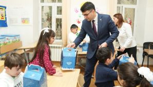 Respublikamızın şəhər və rayonlarında yaşayan uşaqlara bayram hədiyyələri verilib  -   FOTOLAR — foto 23