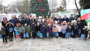 Respublikamızın şəhər və rayonlarında yaşayan uşaqlara bayram hədiyyələri verilib  -   FOTOLAR — foto 2