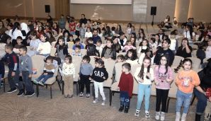 AHİK uşaqlar üçün bayram şənlikləri keçirir, sovqatlar paylayır -    FOTOLAR — foto 4