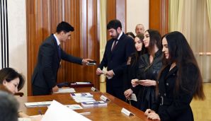 Prezident İlham Əliyev, birinci xanım Mehriban Əliyeva və ailə üzvləri Xankəndidə səs veriblər -     VİDEO - FOTO — foto 12