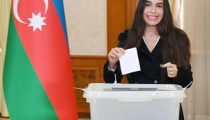 Prezident İlham Əliyev, birinci xanım Mehriban Əliyeva və ailə üzvləri Xankəndidə səs veriblər -     VİDEO - FOTO — foto 14