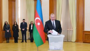 Prezident İlham Əliyev, birinci xanım Mehriban Əliyeva və ailə üzvləri Xankəndidə səs veriblər -     VİDEO - FOTO — foto 16