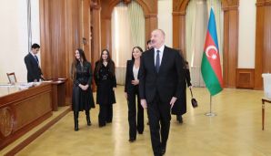 Prezident İlham Əliyev, birinci xanım Mehriban Əliyeva və ailə üzvləri Xankəndidə səs veriblər -     VİDEO - FOTO — foto 4