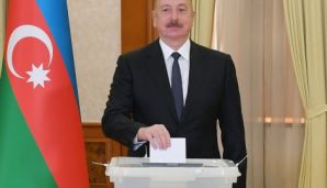 Prezident İlham Əliyev, birinci xanım Mehriban Əliyeva və ailə üzvləri Xankəndidə səs veriblər -     VİDEO - FOTO — foto 1