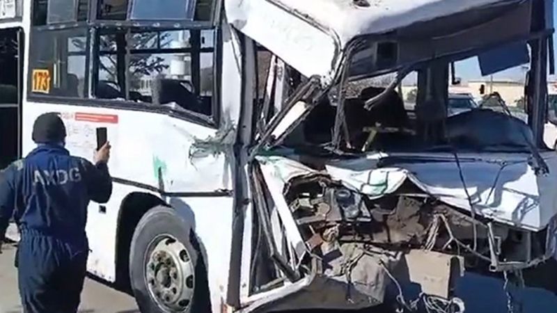 Bakıda marşrut avtobusu ağır qəzaya düşdü -     VİDEO