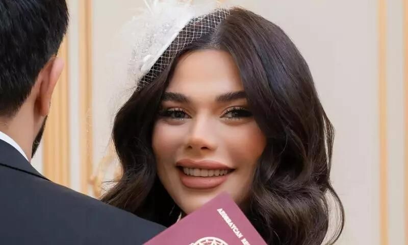 Aysun evləndi