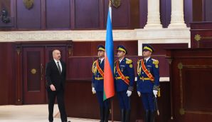 Prezident İlham Əliyev müqəddəs “Qurani-Şərif”ə əl basaraq and içib -   YENİLƏNDİ - 4 — foto 16