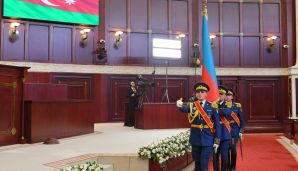 Prezident İlham Əliyev müqəddəs “Qurani-Şərif”ə əl basaraq and içib -   YENİLƏNDİ - 4 — foto 18