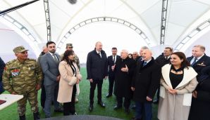 Prezident Xocalıda soyqırımı memorialının təməlini qoyub, rayon ictimaiyyətinin nümayəndələri ilə görüşüb -   FOTO - YENİLƏNDİ - 3 — foto 6