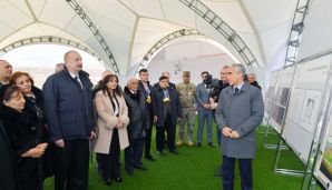 Prezident Xocalıda soyqırımı memorialının təməlini qoyub, rayon ictimaiyyətinin nümayəndələri ilə görüşüb -   FOTO - YENİLƏNDİ - 3 — foto 8