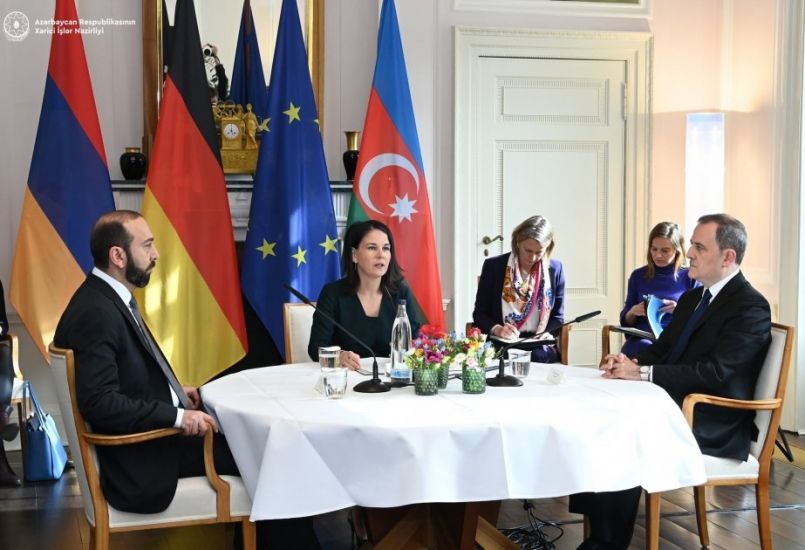 XİN Berlində Azərbaycanla Ermənistan arasında sülh prosesi üzrə aparılan danışıqlar barədə məlumat yaydı