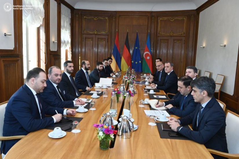 Azərbaycan və Ermənistan XİN rəhbərlərinin danışıqlarının ikinci günü başladı