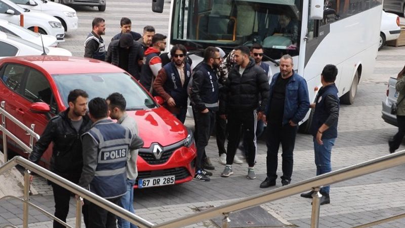 Azərbaycanlı tələbəyə işgəncə verən mafiya üzvlərinə 203 il iş istənildi