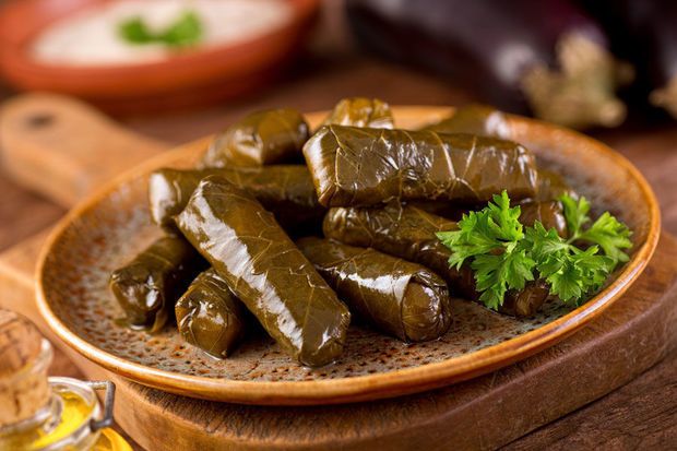 Dolma üzüm yarpağına bükülmür? -     VİDEO