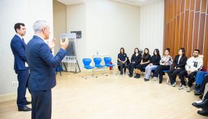 Azərbaycan Könüllüləri gənc seçiciləri maarifləndirəcək -       FOTOLAR — foto 1
