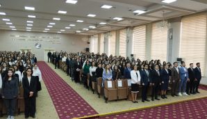 Gənc müəllimlərin forumu keçirilib, Prezidentə dəstək bəyanatı qəbul olunub -   FOTO — foto 3