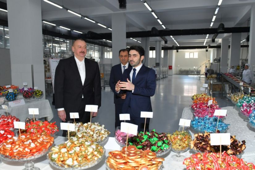 Prezident Lənkəranda qənnadı məhsullarının istehsalı müəssisəsinin fəaliyyəti ilə tanış olub -   FOTO - YENİLƏNDİ