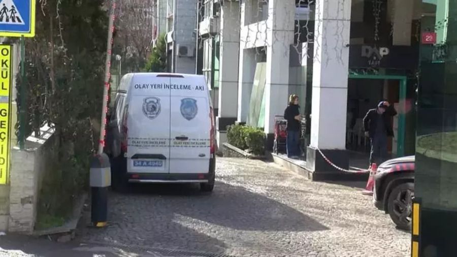 Vəkil 14 yaşlı oğlu tərəfindən öldürüldü