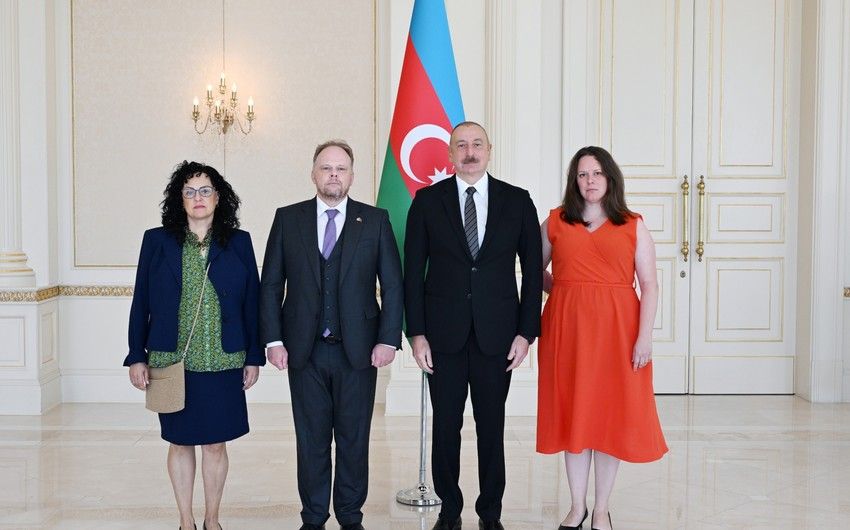 Prezident İlham Əliyev Kanadanın yeni səfirinin etimadnaməsini qəbul etdi -   FOTO - YENİLƏNDİ