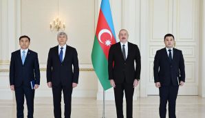 Prezident Qırğızıstanın yeni təyin olunmuş səfirinin etimadnaməsini qəbul etdi -   FOTO - YENİLƏNDİ — foto 4
