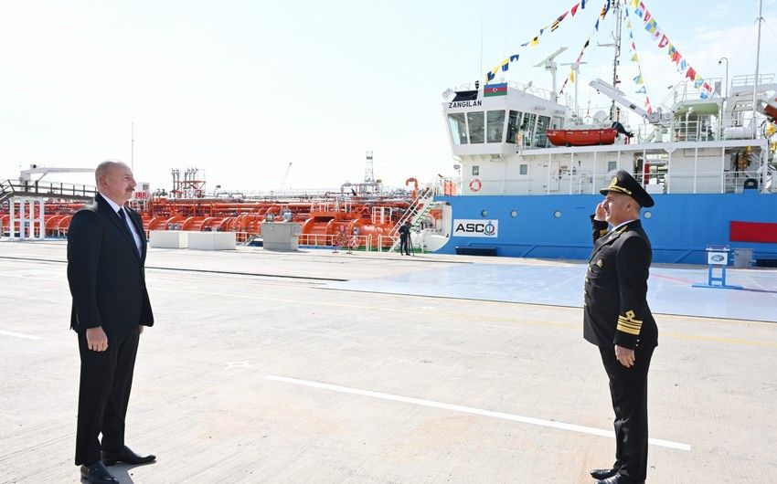 Prezident İlham Əliyev “Zəngilan” tankerinin istismara verilməsi mərasimində iştirak etdi -   FOTO - YENİLƏNDİ