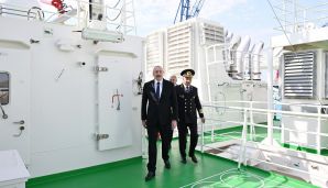 Prezident İlham Əliyev “Zəngilan” tankerinin istismara verilməsi mərasimində iştirak etdi -   FOTO - YENİLƏNDİ — foto 7