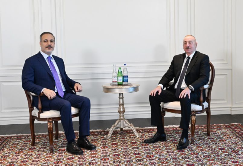Prezident İlham Əliyev Türkiyənin xarici işlər naziri Hakan Fidanı qəbul etdi -    YENİLƏNDİ
