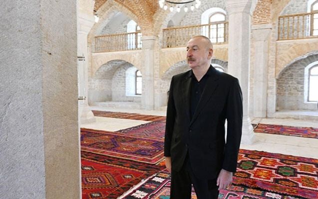 Aşağı Gövhər Ağa məscidində prezidentin diqqətini çəkən detal -     FOTO